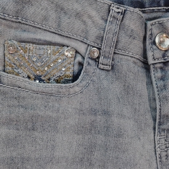 Mudd Light Blue Jeans with Embellished Pockets - Picture 3 of 9